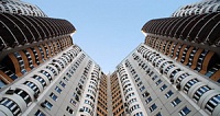 Residential houses with integrated and attached rooms, attached and stand-alone parking lots and social facilities
